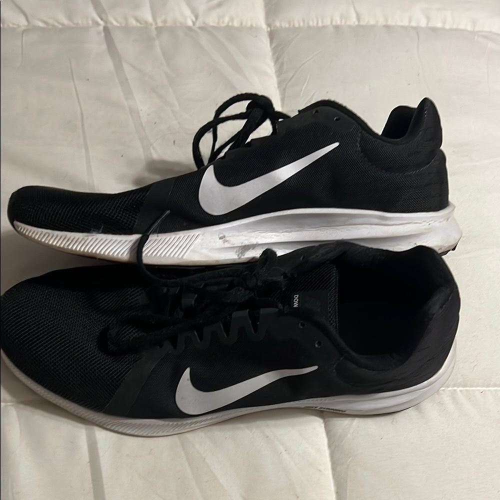 Nike Women’s Black Downshifter 8 - Picture 2 of 13